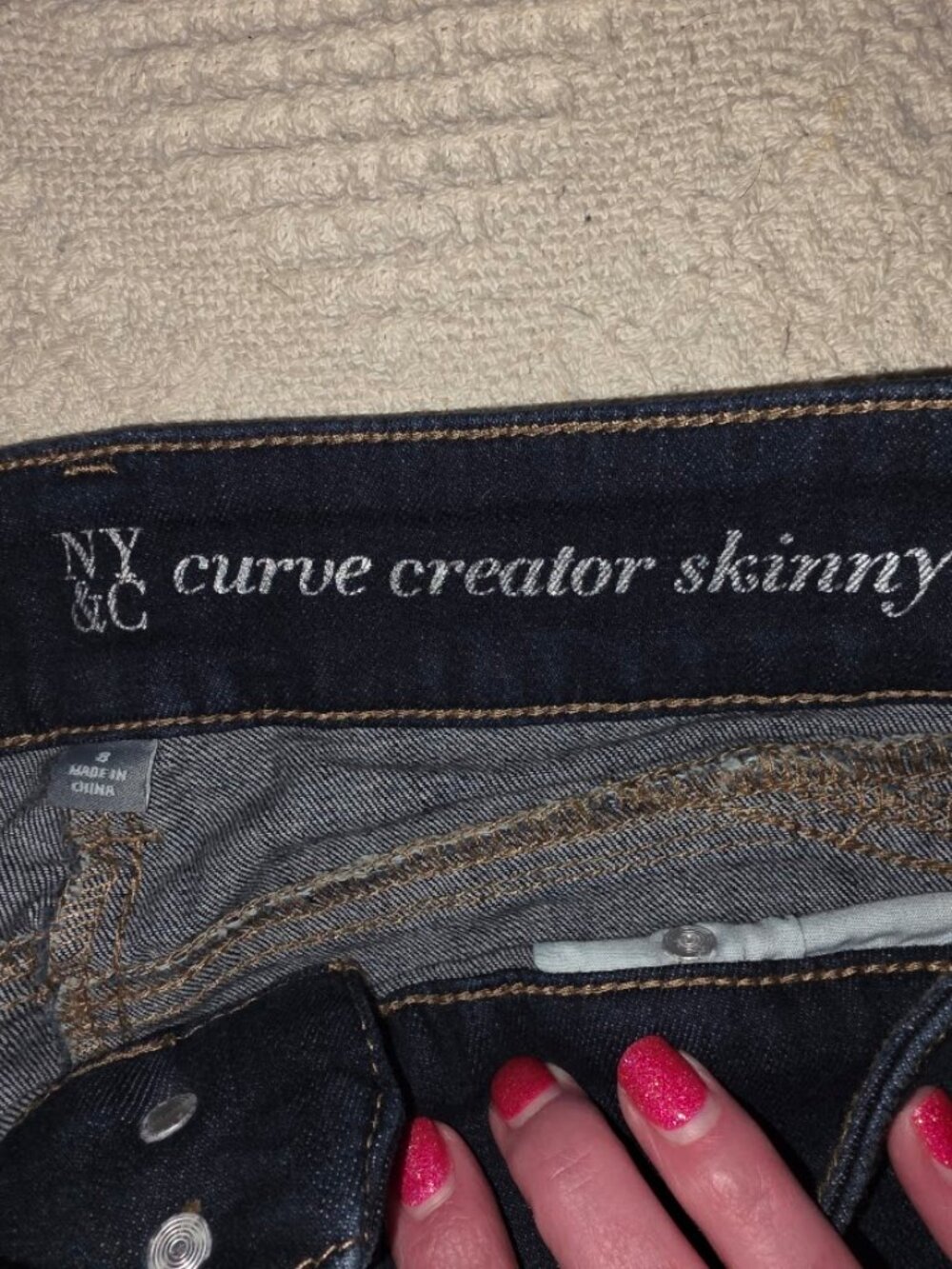 NY&C Curve Creator Skinny Jeans – Dark Wash – Size 8 - Picture 3 of 6